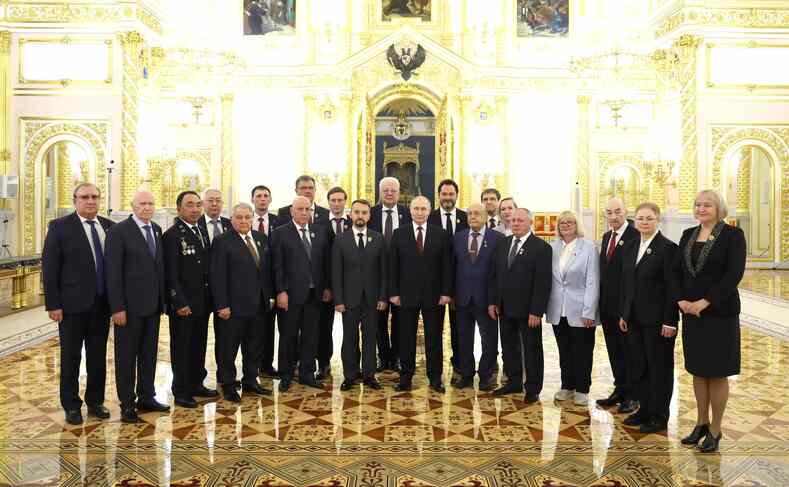 Герои Труда Российской Федерации